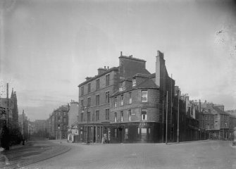 Corner of Lady Lawson Street and Lauriston Place (old tenements now demolished).