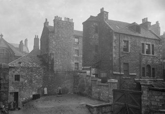 View of Hangman's House at No 140 Cowgate, Edinburgh, prior to demolition.