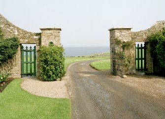 Gatepiers to west of castle, view from south