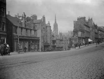 General view of Candlemaker Row from Lindsay Place.