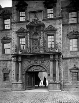 Detail of North entrance gateway.