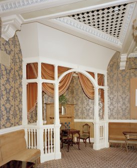 Aberdeen, Rosemount Viaduct, His Majesty's Theatre.
Interior, circle bar, detail of corner area with arch partition and fireplace.