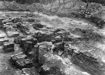 Photograph of Rough Castle Roman Fort excavation to illustrate a report by Mungo Buchanan in PSAS xxxix (1904-5)