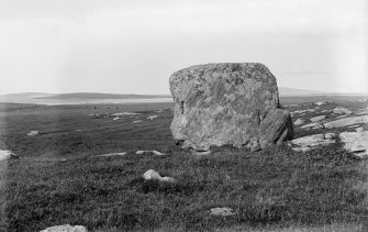 North Uist, Clachan Sands.
General view of cross -incised boulder.