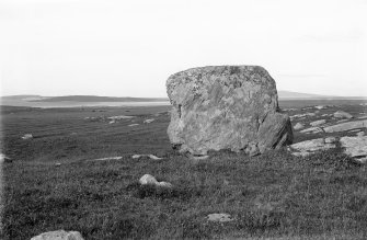 North Uist, Clachan Sands.
General view of cross-incised boulder.