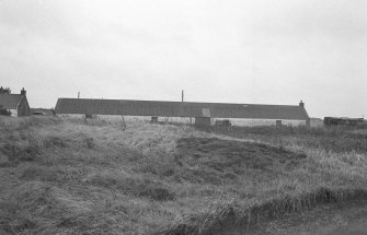 Aberdeen, 18 and 19 Burnbanks.
General view.