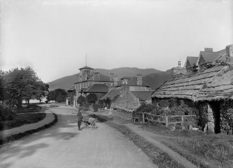 General view of Drummond Arms Hotel, St Fillans.
