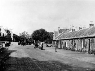 Red Row, High Street, Aberlady.
View from NW.