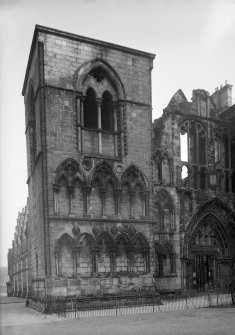 General view of West front of Holyrood Abbey
Inv. fig. 277