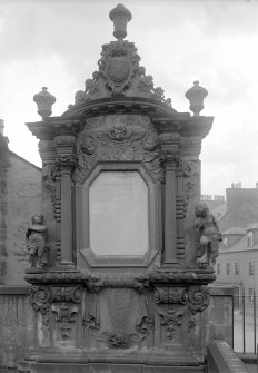 Detail of tombstone to Susanah Muir