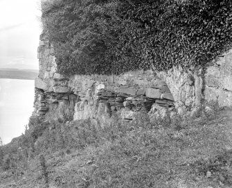 Castle Sween.
Detail of base of wall.