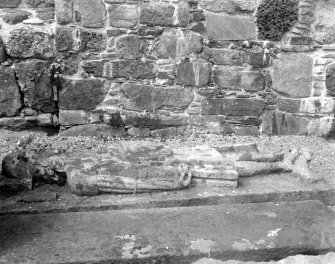 Mull, Inchkenneth Chapel, interior.
View of tomb effigy.