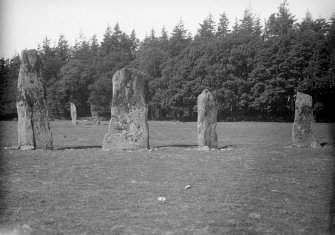 (poss contemp. with PSAS 1929-30, found in same box of negs as Temple                                                         Wood (AG/7977-8) and Nether Largie(AG/8022-4)