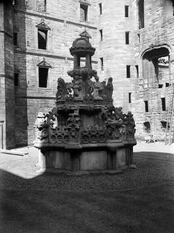 Detail of fountain.
