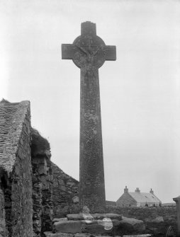 Oronsay Priory, Great Cross.
General view from West showing interlace and Christ crucified.