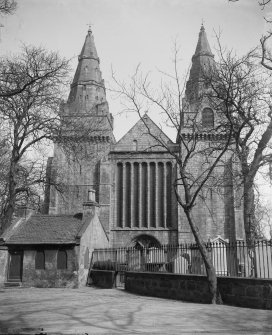 Aberdeen, Chanonry, St Machar's Cathedral.
General view of West front.