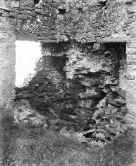 Tarbert, Tarbert Castle, interior.
View of North angle.