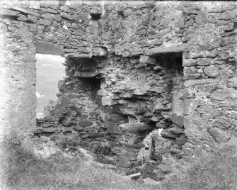 Tarbert, Tarbert Castle, interior.
View of North angle.