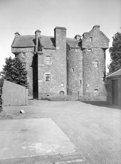 Dundee, Claypotts Road, Claypotts Castle.
General view from West.