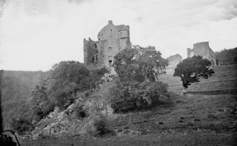 Neidpath Castle
View from south