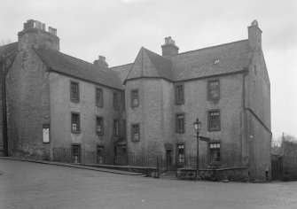 South Queensferry, Plewlands House.
View from East