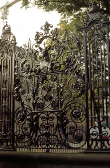 View of detail of railings around forecourt of Palace of Holyroodhouse (part of Memorial to Edward VII).