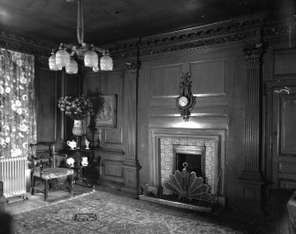 Interior.
View of panelled room.