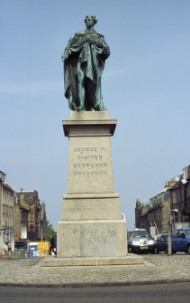 View of George IV statue from S.