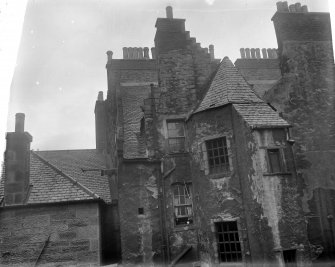 General view of house behind south side of victoria terrace.