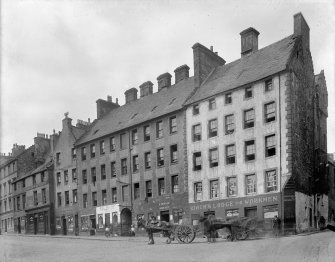 General view of north side, Broad Street, Stirling, (demolished 1926).