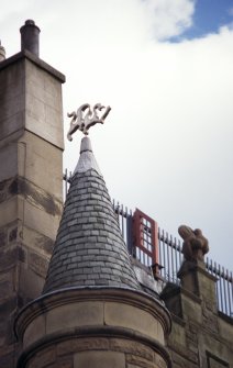 View of finials on No.10 Jeffrey Street.