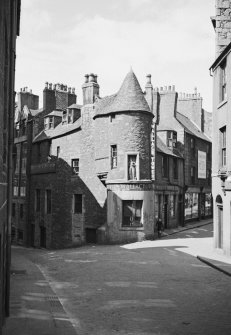 Aberdeen, Benholm's Tower, Wallace Tower.
General view from East.