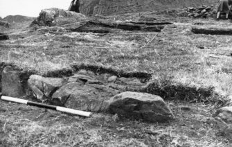 Wall at N edge site C. An image from the Buteshire Natural History Society archaeology photo album, held at the Bute Museum.