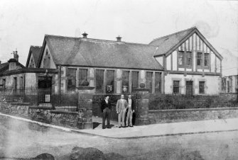 Scanned copy of a slide of the Dean Tavern, Newtongrange. Lent for copying by the Gorebridge and District Local History Society.