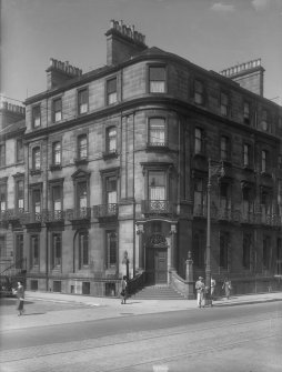 Corner view of 1 Palmerston Place/Coates Place.