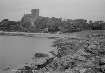 Distant view.
Insc: 'Dunolly Castle, Oban. J.H.'
