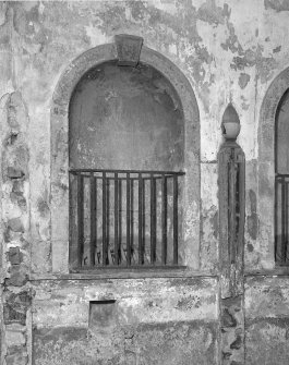 Interior.
Detail of hay heck.