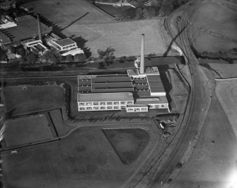 Factory, Paisley, possibly attached to Clark and Co. Anchor Mills Thread Works.  Oblique aerial photograph taken facing south.