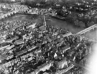 Perth, general view, showing Perth Bridge, Queen's Bridge and St Matthew's Church.  Oblique aerial photograph taken facing north-east.