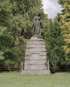 View of statue and plinth from south west