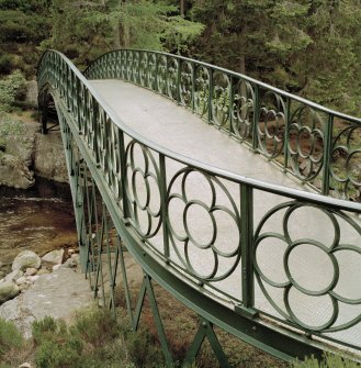 Detail of deck and side rail from east
