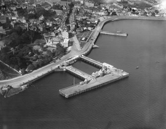 Dunoon, general view, showing Pier Esplanade and East Bay.  Oblique aerial photograph taken facing north-west.