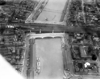 George the Fifth Bridge, New Approach Viaduct and Glasgow Bridge, Glasgow.  Oblique aerial photograph taken facing east.