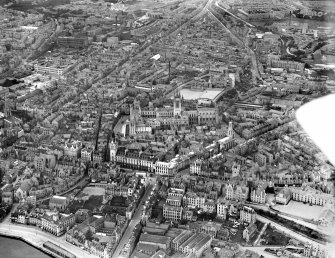 Aberdeen, general view, showing University of Aberdeen Marischal College, Town House and Tolbooth.  Oblique aerial photograph taken facing north-west.