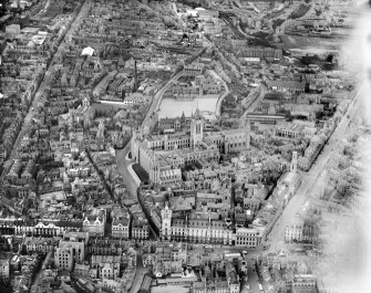Aberdeen, general view, showing University of Aberdeen Marischal College, Town House and Tolbooth.  Oblique aerial photograph taken facing north.
