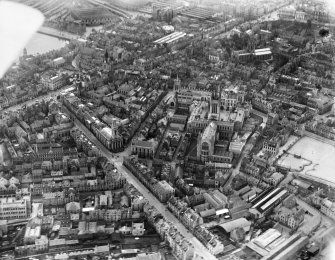 Aberdeen, general view, showing University of Aberdeen Marischal College and West North Street.  Oblique aerial photograph taken facing south.