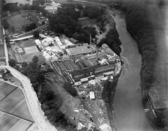 Donside Paper Co. Ltd. Donside Mills, Aberdeen.  Oblique aerial photograph taken facing north.