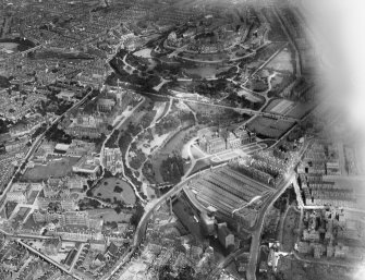 Glasgow, general view, showing Kelvingrove Museum and Art Gallery, University of Glasgow and Kelvingrove Park.  Oblique aerial photograph taken facing east.