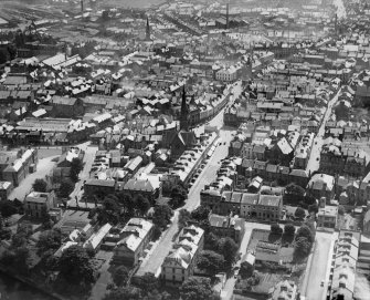 Dumfries, general view, showing Greyfriars Church, Castle Street and High Street.  Oblique aerial photograph taken facing south-east.