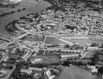 Dumfries, general view, showing Old Bridge, New Bridge and Whitesands Caul.  Oblique aerial photograph taken facing north-east.